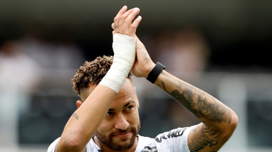  Neymar verl&auml;ngert bis Ende 2026 bei Santos 