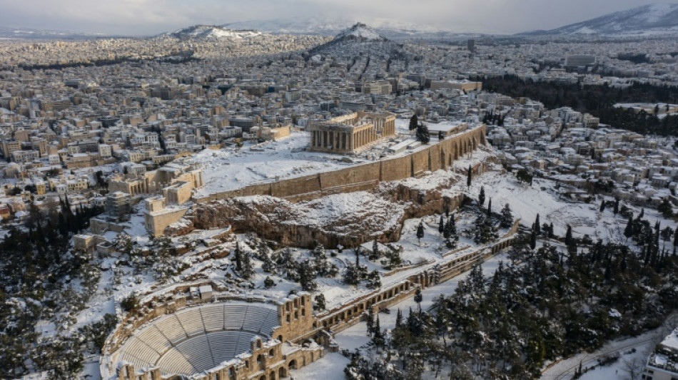 Moci&oacute;n de censura contra el gobierno en Grecia tras el caos provocado por la nieve
