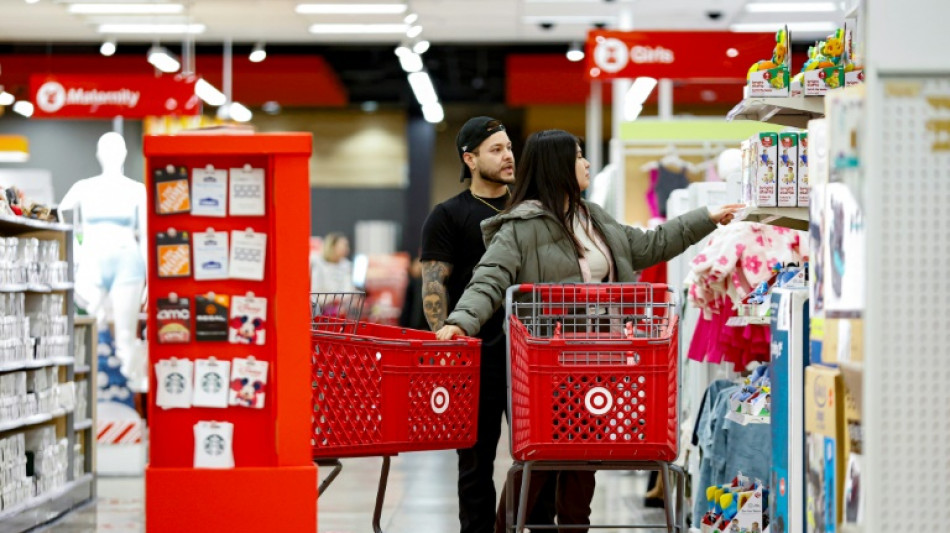 Les commer&ccedil;ants am&eacute;ricains ont le vent en poupe, l'Europe &agrave; la tra&icirc;ne 