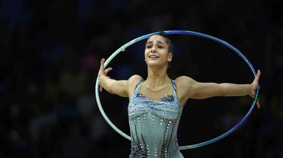 Ginnastica: Raffaeli oro al cerchio in Coppa del Mondo, Dragas d'argento alla palla
