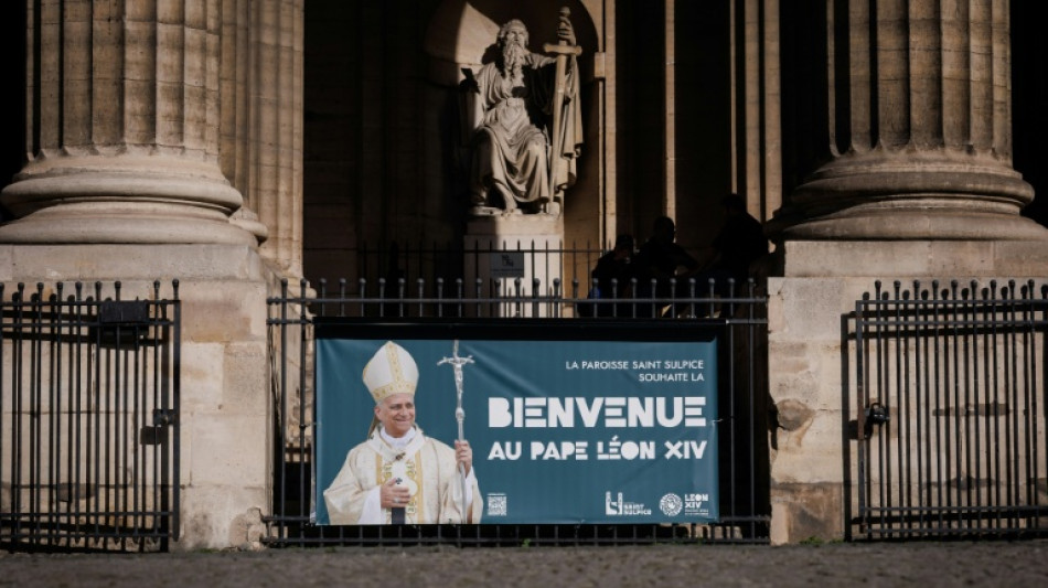  Pope arrives in France on first state visit in 18 years 