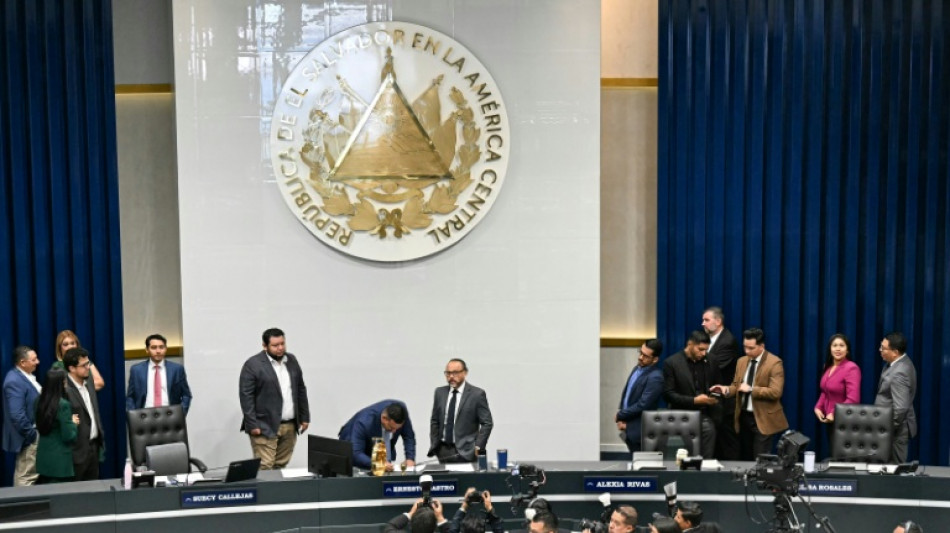  Bukele endurece guerra contra grupos criminosos em El Salvador 