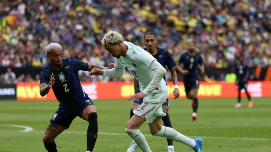  Raphinha e Wesley est&atilde;o fora de amistoso contra Cro&aacute;cia por les&atilde;o 