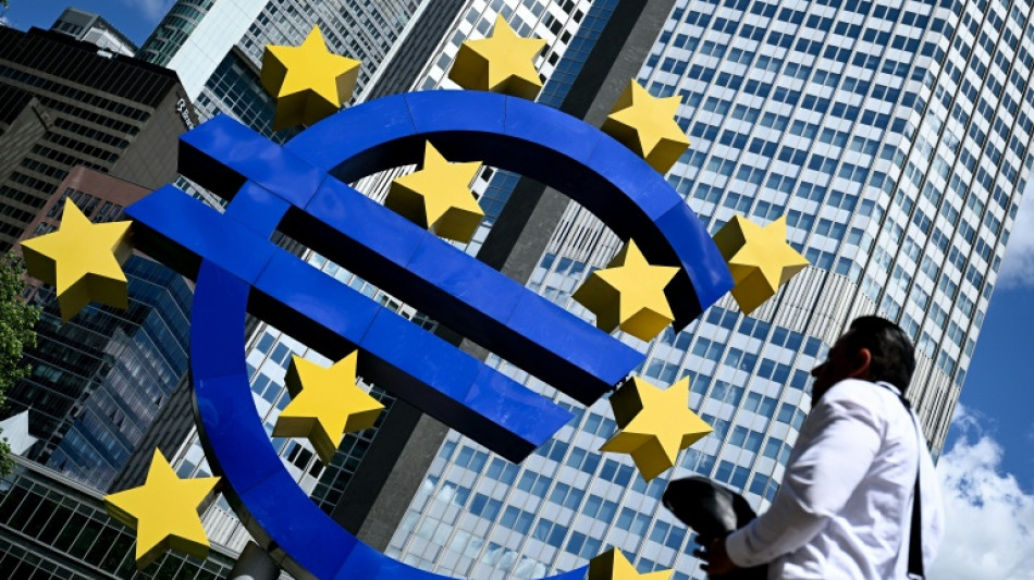  Gr&eacute;cia anuncia pagamento antecipado de parte de sua d&iacute;vida 