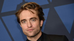 Robert Pattinson agrega un toque sombrío al nuevo "Batman"