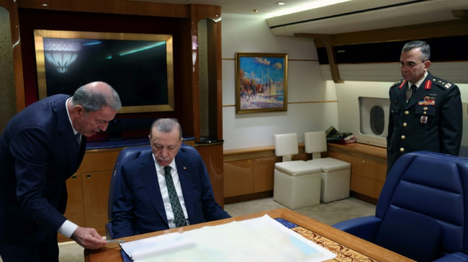 Erdogan says mulling ground operation in Syria
