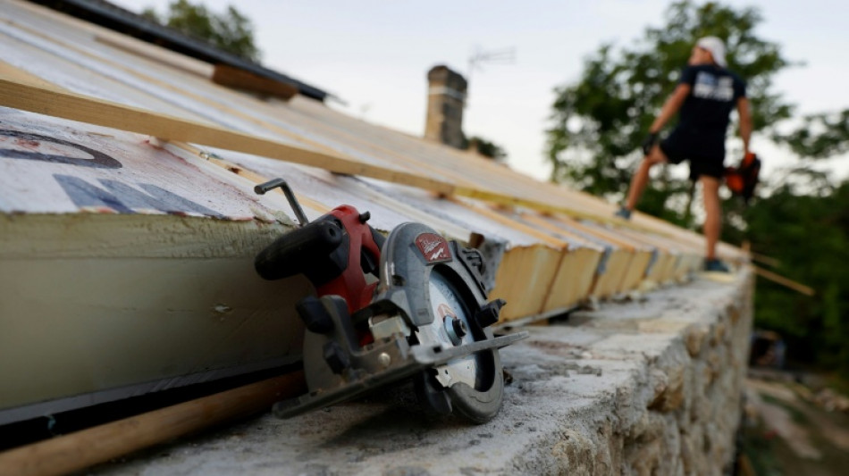  Reparaturen am Haus: Eigent&uuml;mer m&uuml;ssen nicht zwingend mehrere Angebote einholen 