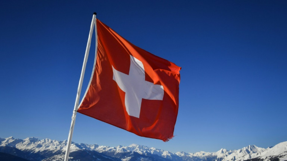 Prognosen: Schweizer stimmen bei Referendum für umstrittene Rentenreform