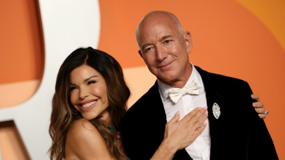Jeff Bezos e Lauren Sanchez, um romance tórrido que acaba em casamento em Veneza