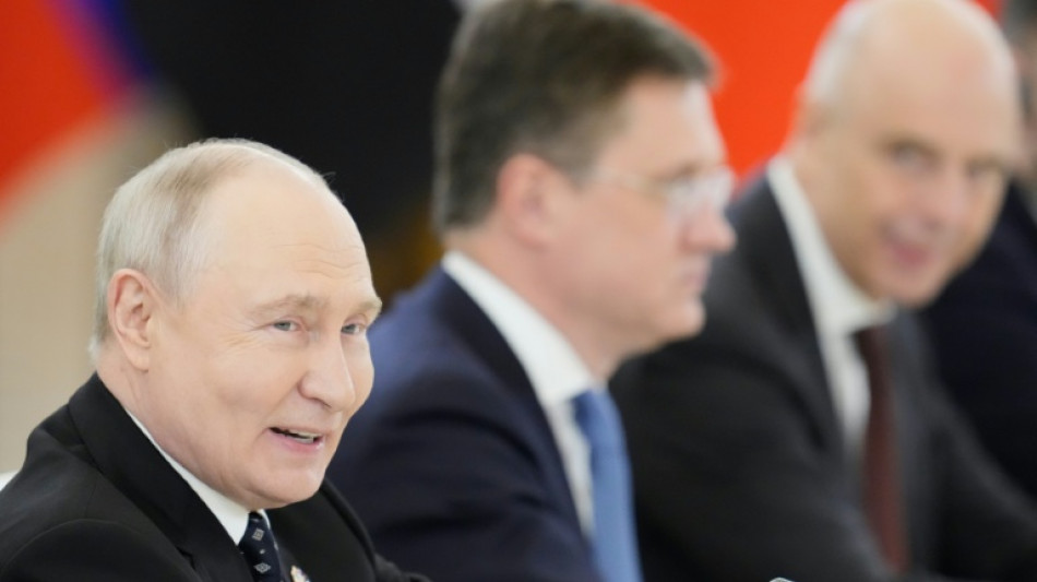  Putin hails Elon Musk as 'truly a genius' 