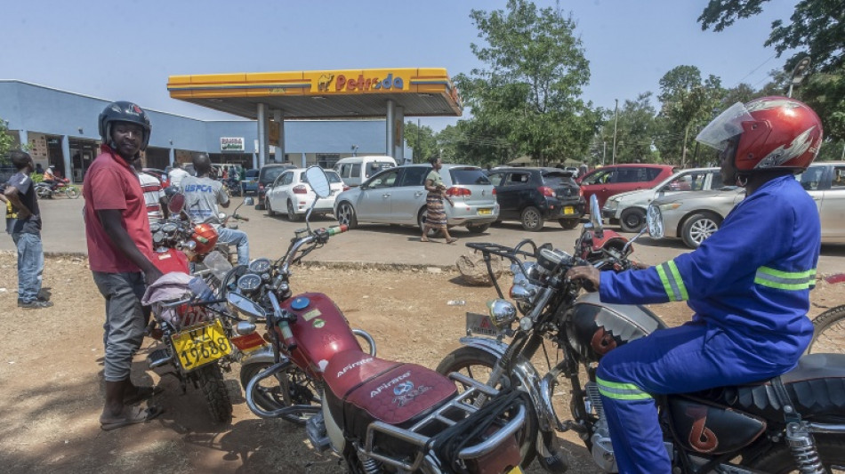  Au Malawi, p&eacute;nurie de carburant et envol&eacute;e des prix aggravent la crise &eacute;conomique 