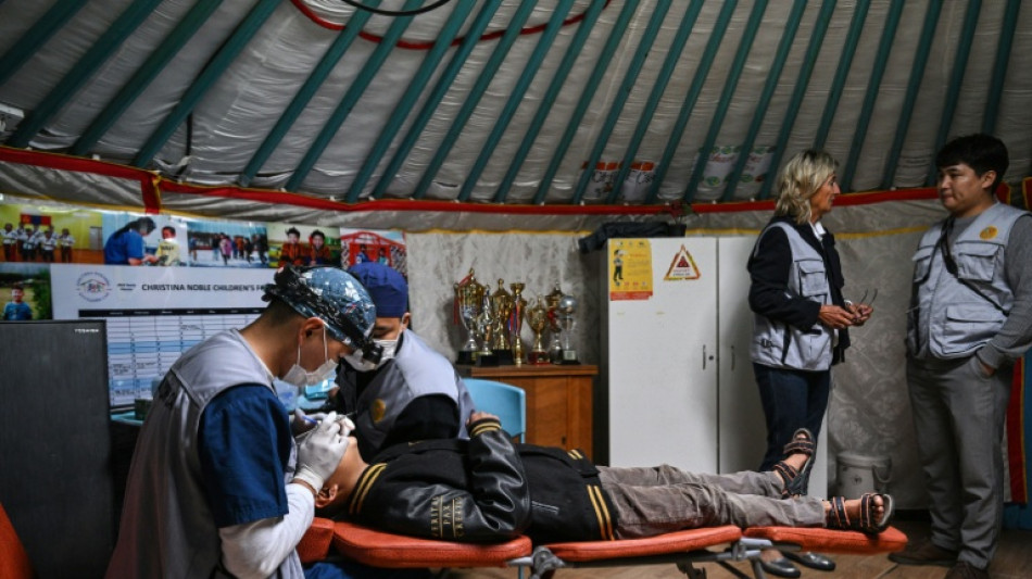  Mobile clinics battle Mongolia's childhood dental 'disaster' 