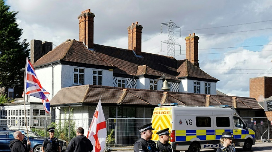 Le gouvernement britannique peut continuer &agrave; h&eacute;berger des demandeurs d'asile dans un h&ocirc;tel