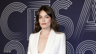 Biopic "Emily" plasma el oscuro imaginario de la escritora Emily Bront&euml;