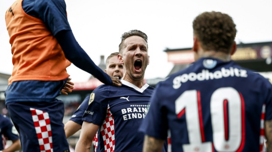 PSV Eindhoven &eacute; campe&atilde;o holand&ecirc;s pela 26&ordf; vez em sua hist&oacute;ria