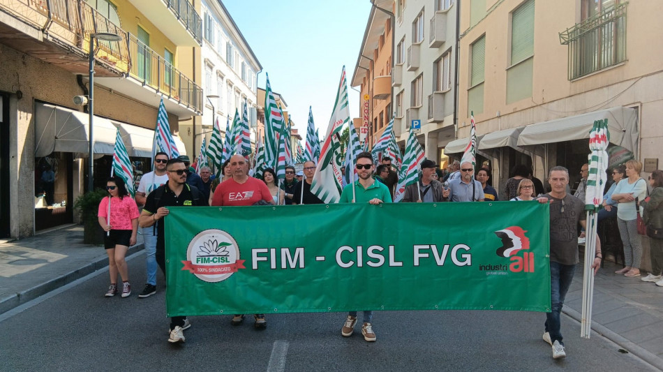 Allarme Cisl, troppo caldo nelle fabbriche in Fvg