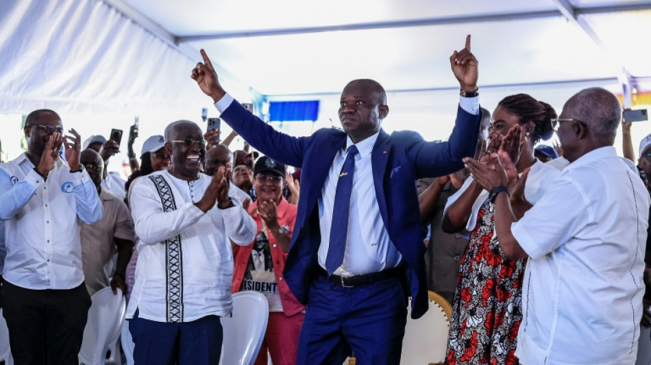 Teilergebnisse: &Uuml;bergangspr&auml;sident Oligui gewinnt Pr&auml;sidentenwahl in Gabun