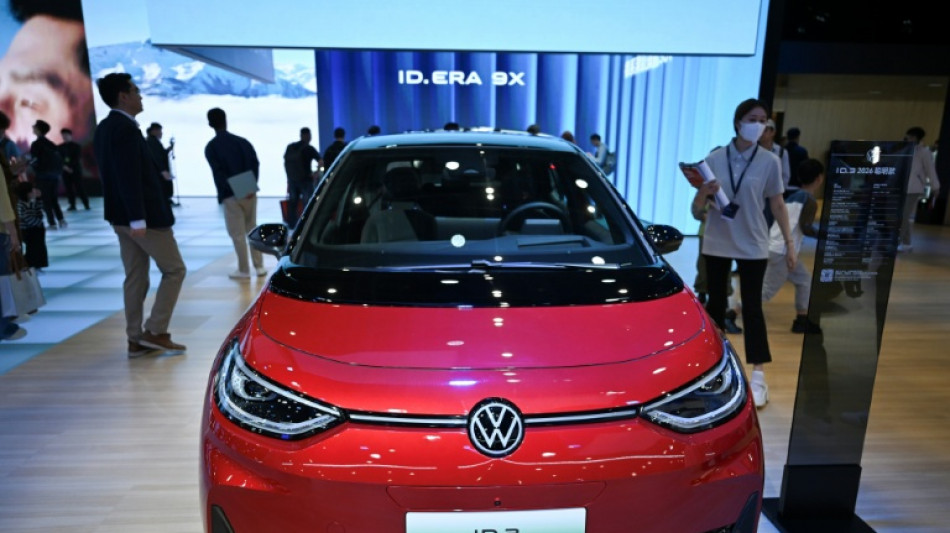  Las ganancias netas de Volkswagen se desploman un 28%, por lo que acelerar&aacute; sus ahorros 