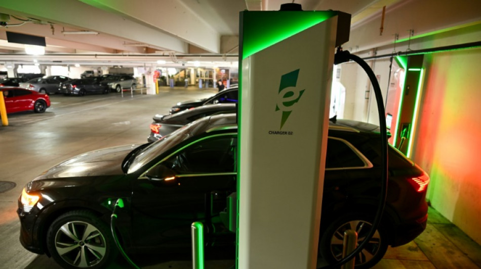 California lidera una demanda por un cambio en la financiaci&oacute;n de la recarga de veh&iacute;culos el&eacute;ctricos