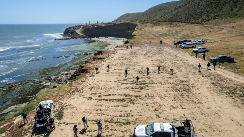 Cuerpos de surfistas australianos asesinados en México llegan a EEUU 
