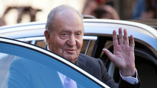 Ex-amante do rei emérito da Espanha o acusa de tentar 'evitar um julgamento inevitável'