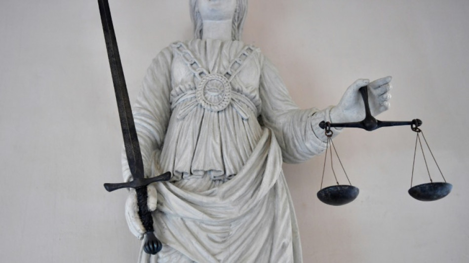 Bis zu sieben Jahre Haft in M&uuml;nchner Prozess um Millionenbetrug im Internet