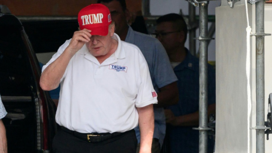  Trump will Stra&szlig;e von Hormus "&uuml;bernehmen" und f&uuml;r Schutz bezahlt werden 