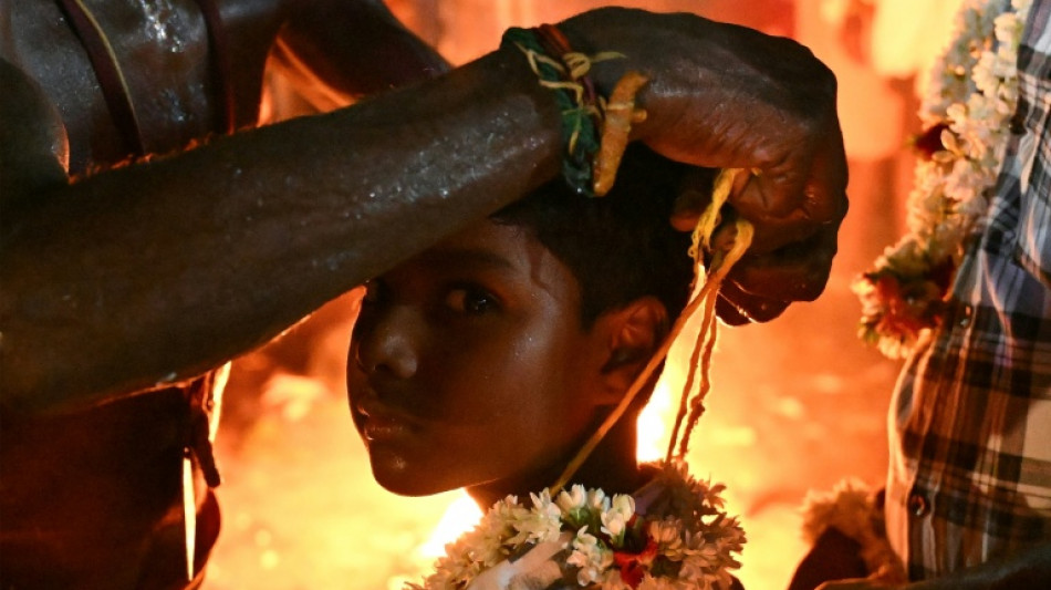  La comunidad transg&eacute;nero de India disfruta de unos d&iacute;as de libertad 