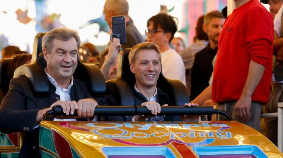 Achterbahnfahrt: S&ouml;der und Krause bew&auml;ltigen "Olympia Looping" 
