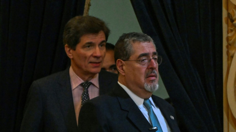 Ar&eacute;valo comemora nova rela&ccedil;&atilde;o da Guatemala com EUA ap&oacute;s anos de 'desconfian&ccedil;as'