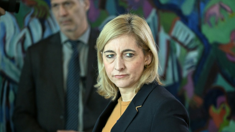  Gesundheitsministerin Warken will bei Krankenkassenreform alle beteiligen 