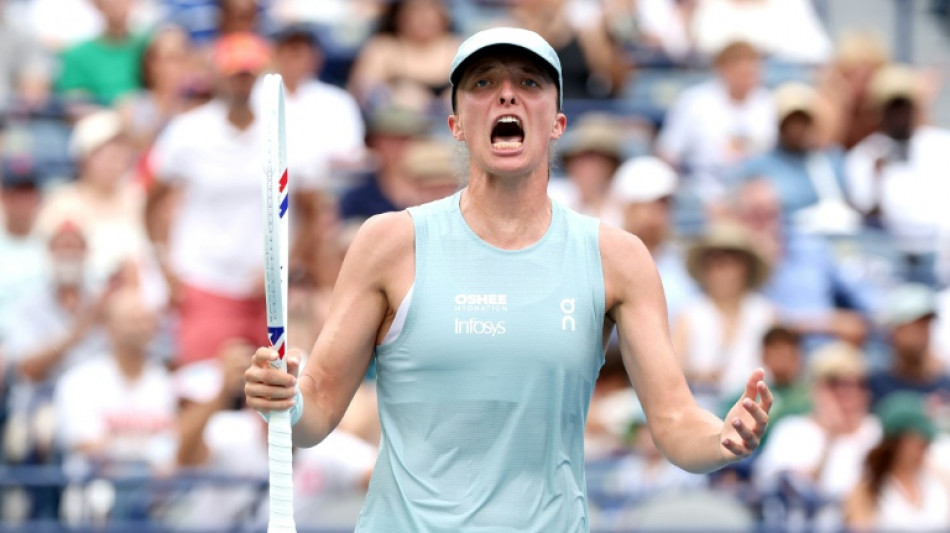  Swiatek vence Kostyuk de virada e avan&ccedil;a &agrave;s quartas de final WTA 1000 de Toronto 