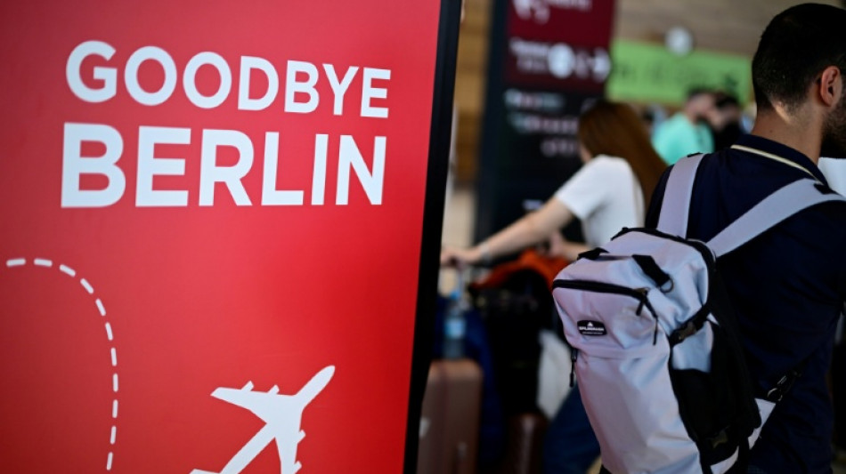  Warnstreik von Verdi: Keine Passagierfl&uuml;ge vom Berliner Flughafen am Mittwoch 