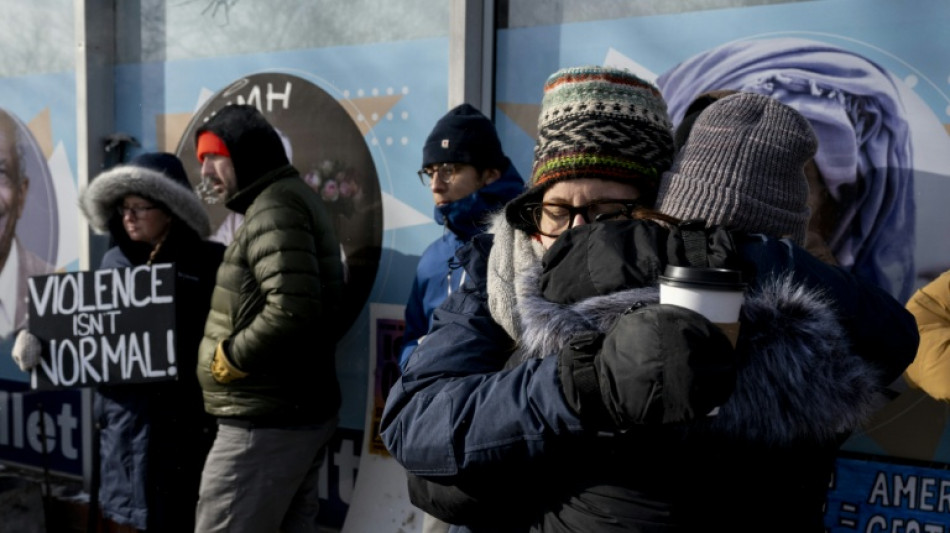 Ju&iacute;za federal avalia suspender campanha da pol&iacute;cia migrat&oacute;ria em Minneapolis