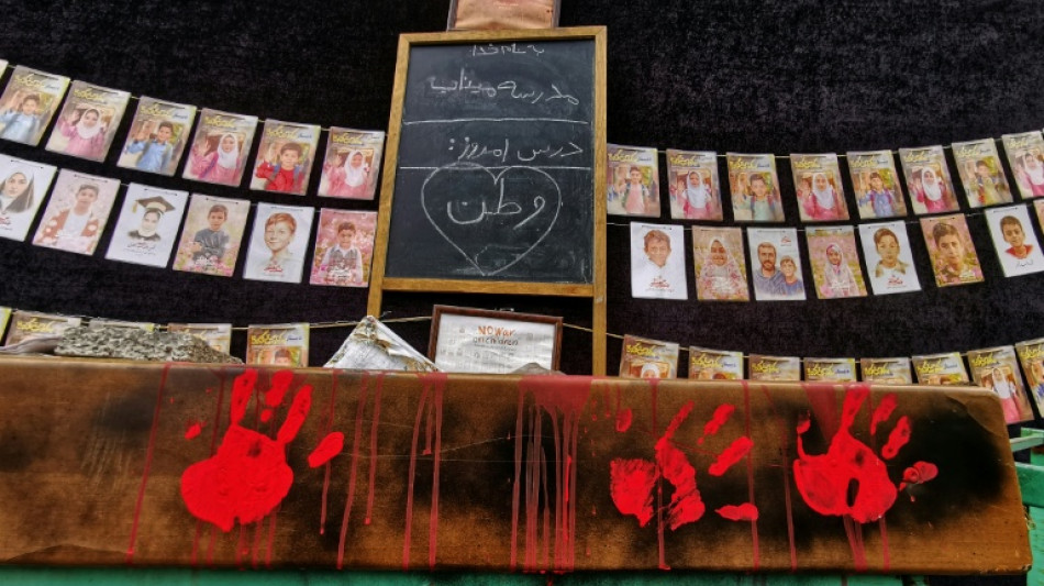  Los ni&ntilde;os vuelven a clases en Ir&aacute;n tras el cierre de las escuelas por la guerra en febrero 