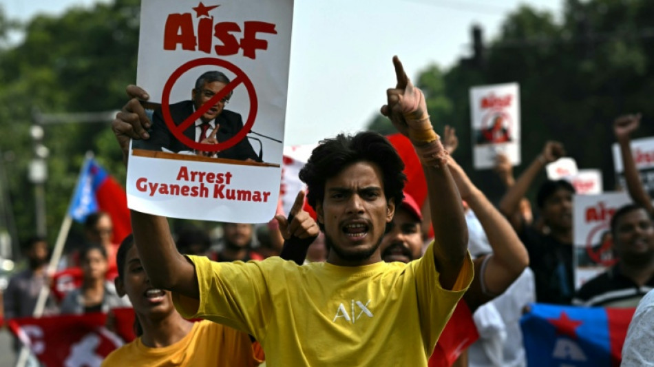  Tausende demonstrieren erneut in Neu Delhi gegen Leiter der Wahlkommission 