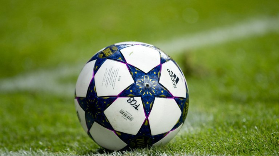 Jogo de futebol na Ucr&acirc;nia dura quase 5 horas por alertas de ataque a&eacute;reo