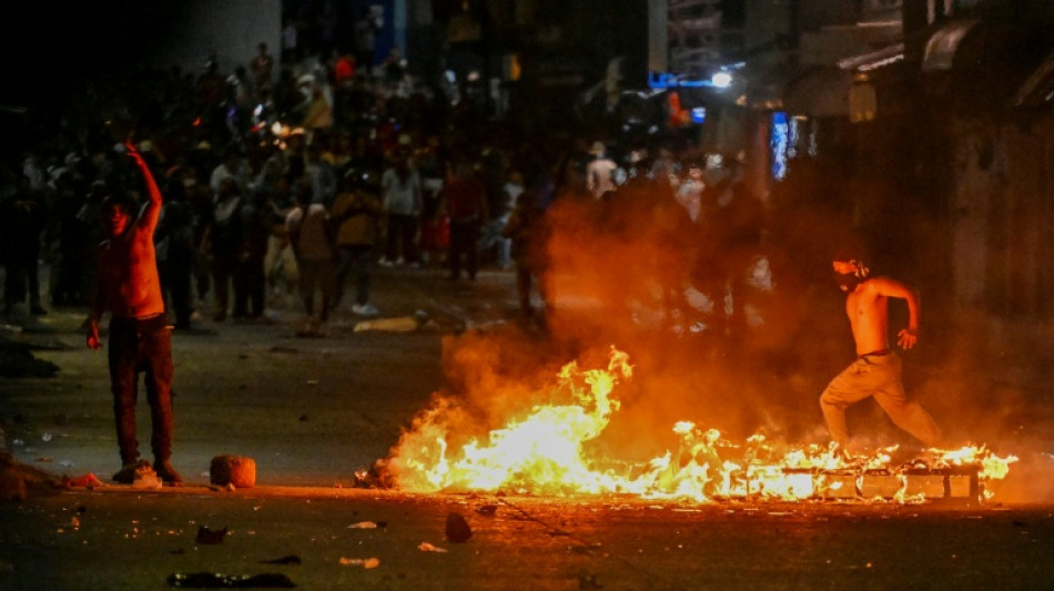  Guatemala exonera impuestos al combustible ante las protestas por el alza de los precios 