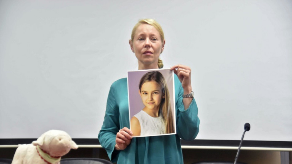 Las dos ni&ntilde;as alemanas desaparecidas fueron devueltas a sus padres en Paraguay