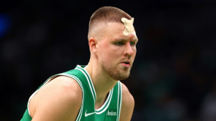 Play-offs NBA: Boston et Cleveland m&egrave;nent 2-0, Houston recolle &agrave; Golden State