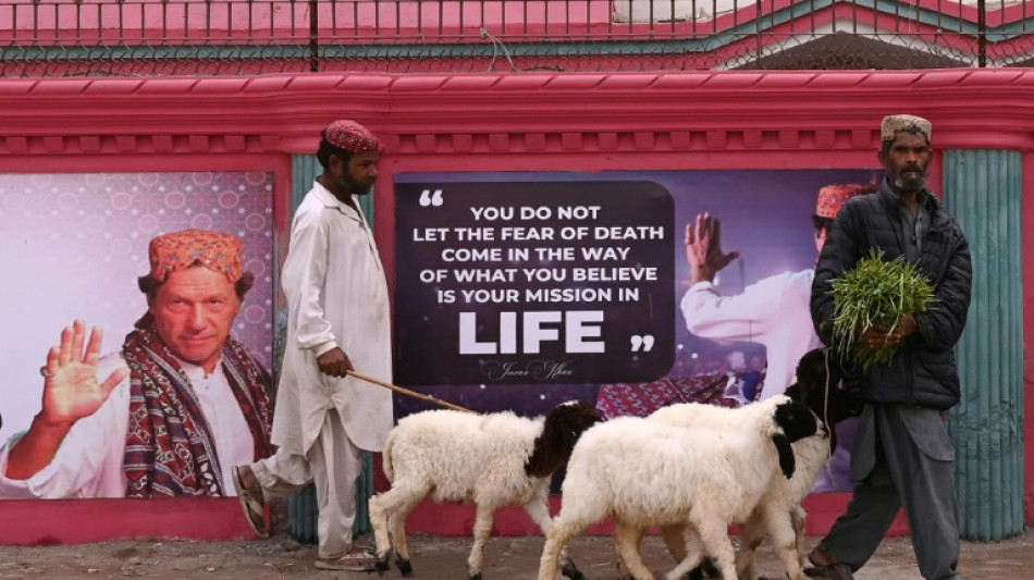 Pakistan: l'ex-Premier ministre Imran Khan condamn&eacute; &agrave; dix  ans de prison