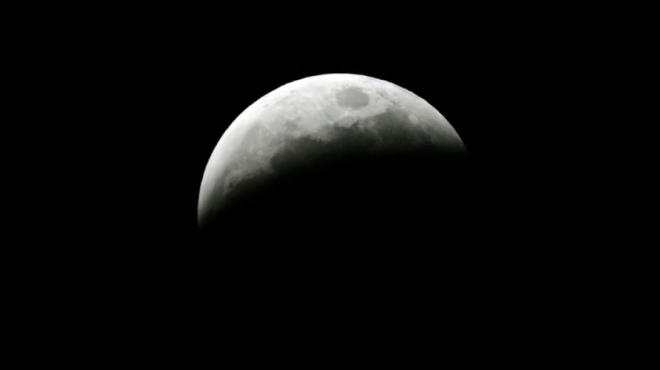  F&uuml;r Fr&uuml;haufsteher: Partielle Mondfinsternis auch in Deutschland zu beobachten 
