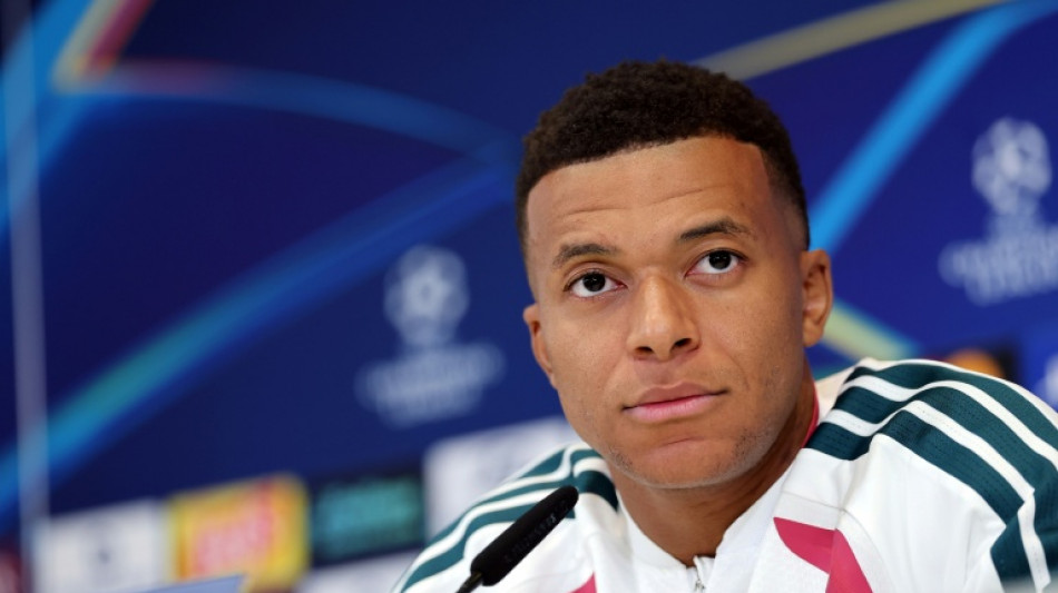  La extrema derecha francesa carga contra Mbapp&eacute; por la camiseta de Ceuta 