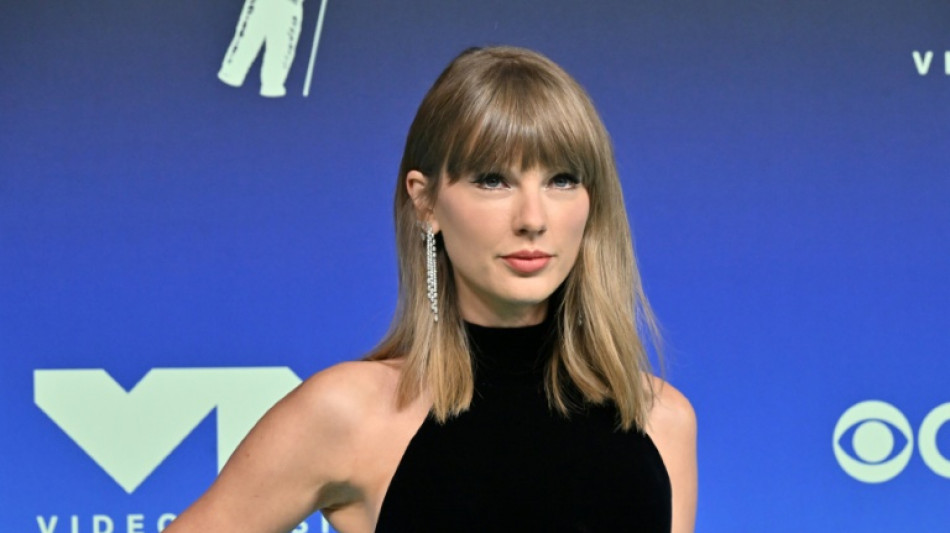  Taylor Swift r&auml;umt bei MTV-Awards ab und &uuml;berholt  Beyonc&eacute; 