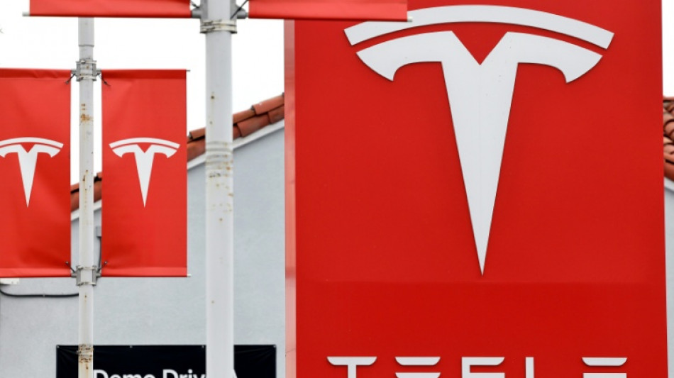  Tesla faz recall de milh&otilde;es de carros na China por motivos de seguran&ccedil;a 