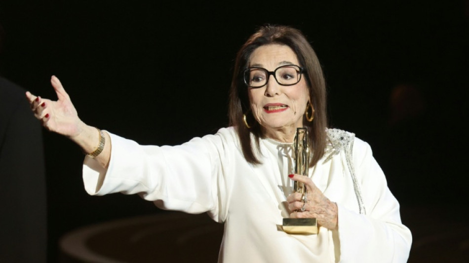  Nana Mouskouri und Herfried M&uuml;nkler erhalten Verdienstorden der Bundesrepublik 