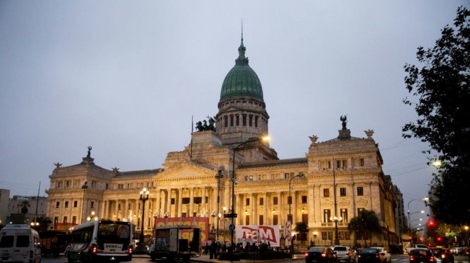 Primeras reformas de Milei para desregular la economía argentina avanzan al Senado