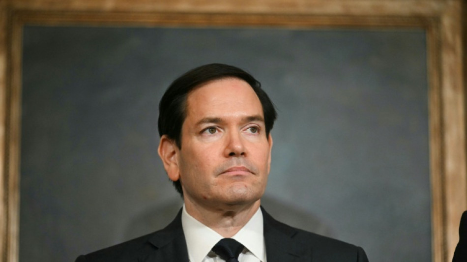 EUA suspende emiss&atilde;o de vistos para caminhoneiros