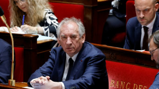 El primer ministro de Francia comparece ante una comisi&oacute;n para explicar qu&eacute; sab&iacute;a sobre la violencia en una escuela cat&oacute;lica