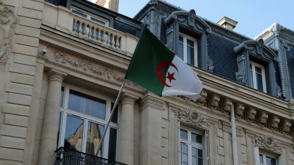 L'Alg&eacute;rie s'insurge contre la d&eacute;tention en France d'un agent consulaire